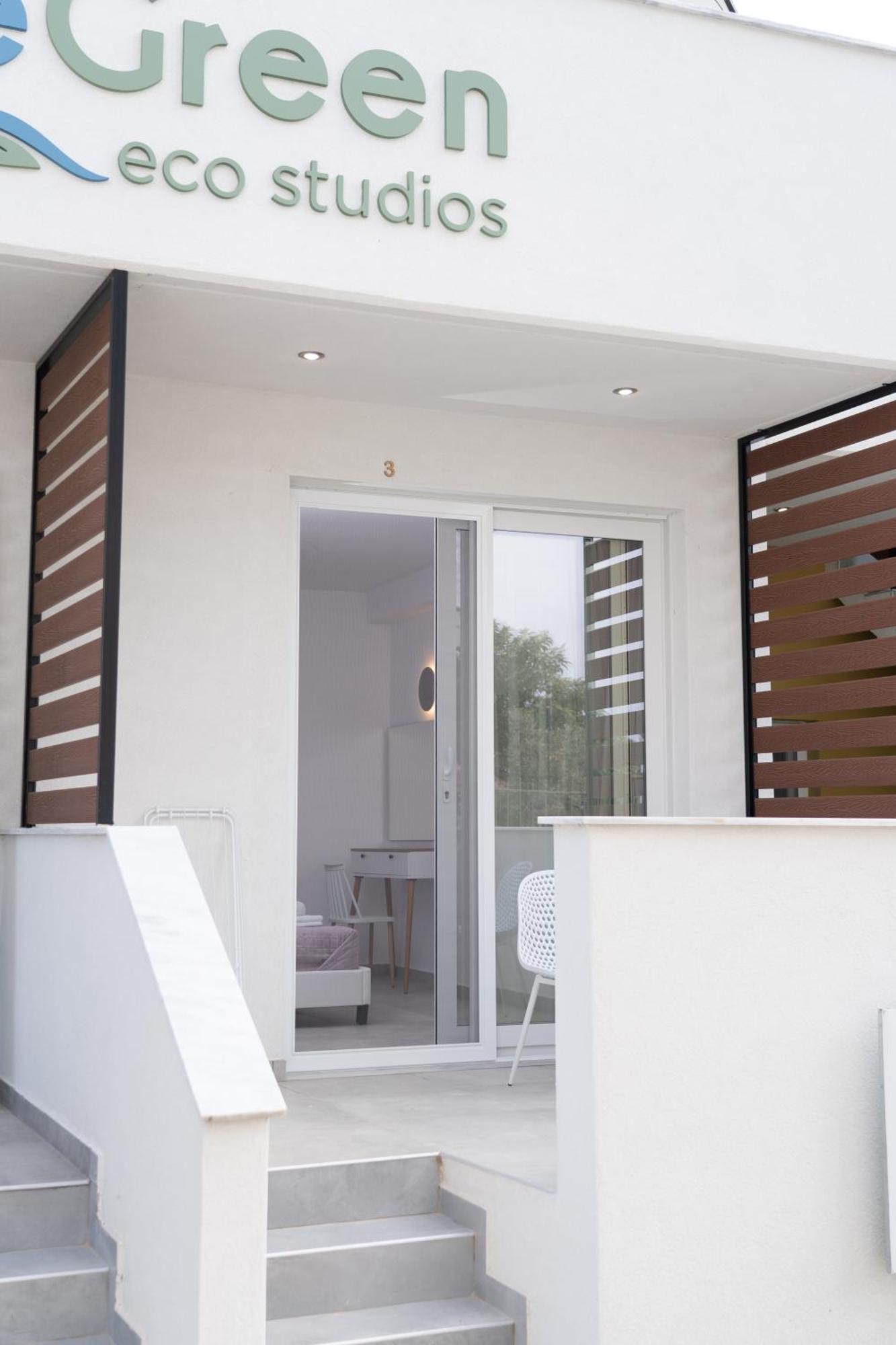 Bluegreen Eco Studios Ofrinion Bagian luar foto